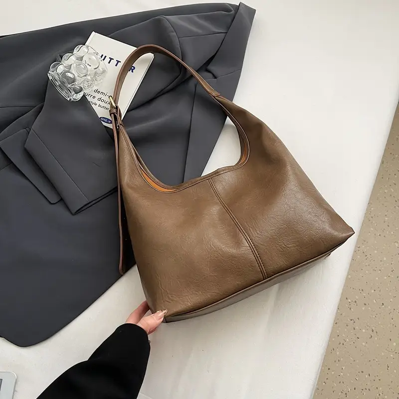 Women's Brown Leather Tote Bag Large Capacity Retro Design - Image 2