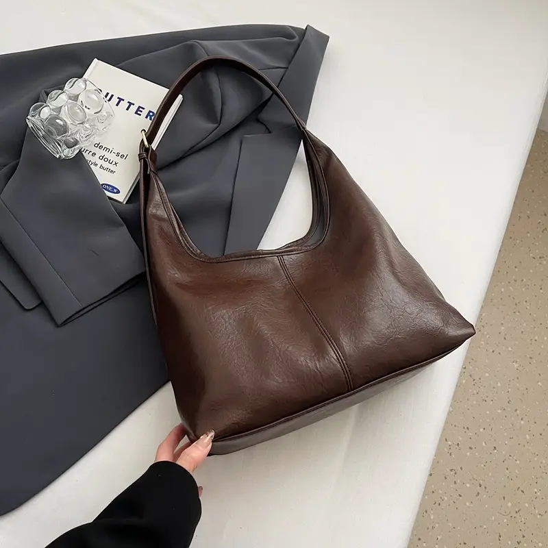Women's Brown Leather Tote Bag Large Capacity Retro Design - Image 4