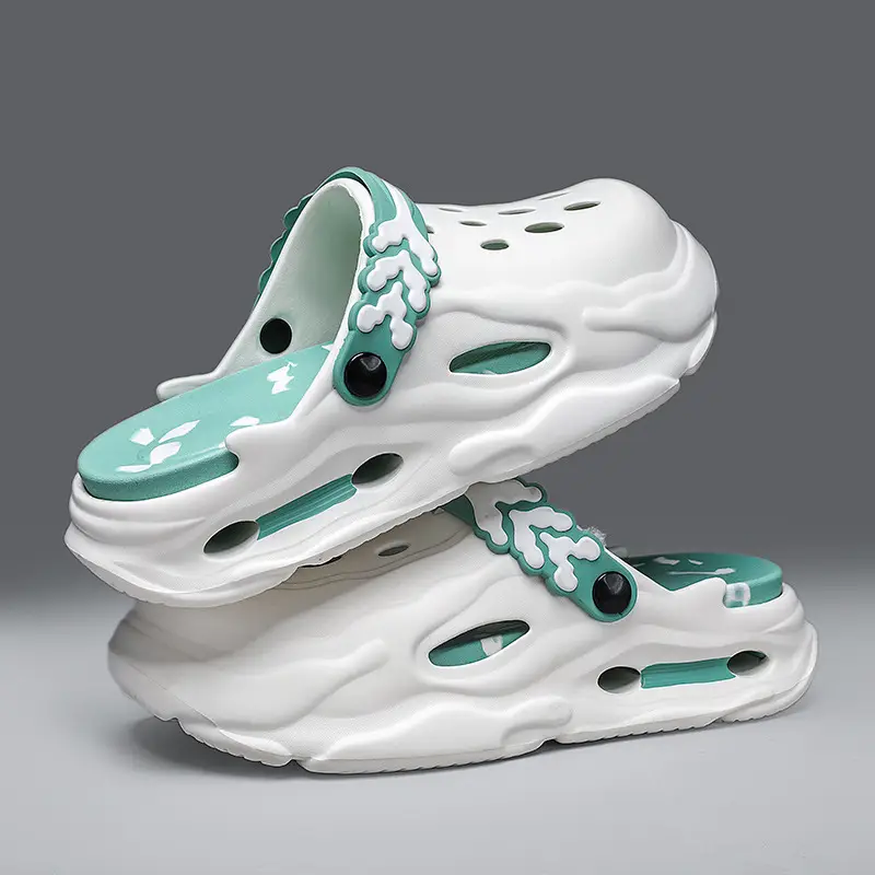 EVA Hole Shoes Women's Non-slip Wear-resistant Breathable Slippers Height-increasing Couple's Exterior Wear Dung-feeling Deodorant Beach Baotou Slippers