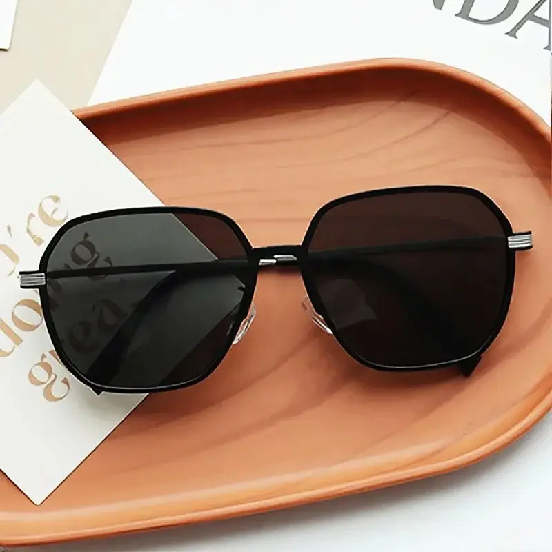 Europe Retro Large Frame Sunglasses UV Protection