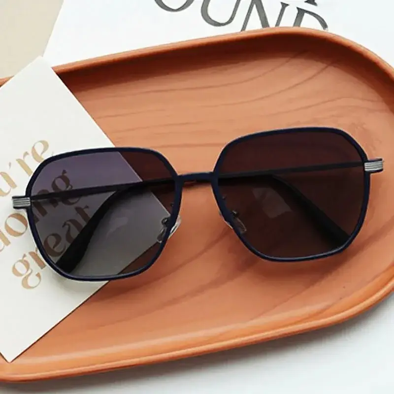 Europe Retro Large Frame Sunglasses UV Protection - Image 2