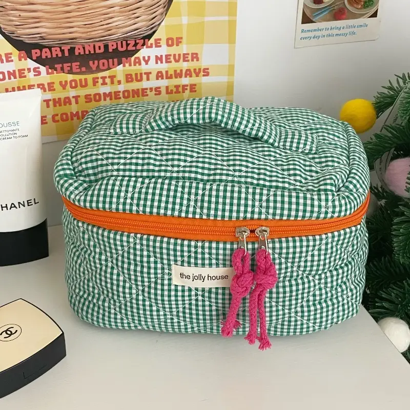 Women's Plaid Cosmetic Bag Large Capacity Portable Travel Bag