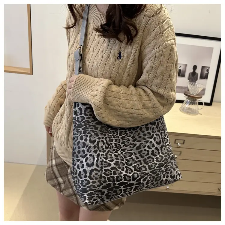 Leopard Print Large Shoulder Bag Women 2024 Winter — feature 27