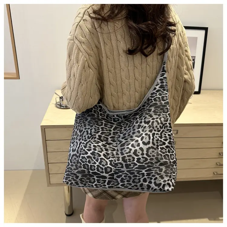 Leopard Print Large Shoulder Bag Women 2024 Winter — feature 30