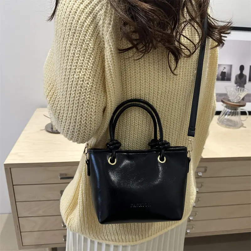 Brown Korean Style Crossbody Bag for Women - Image 7