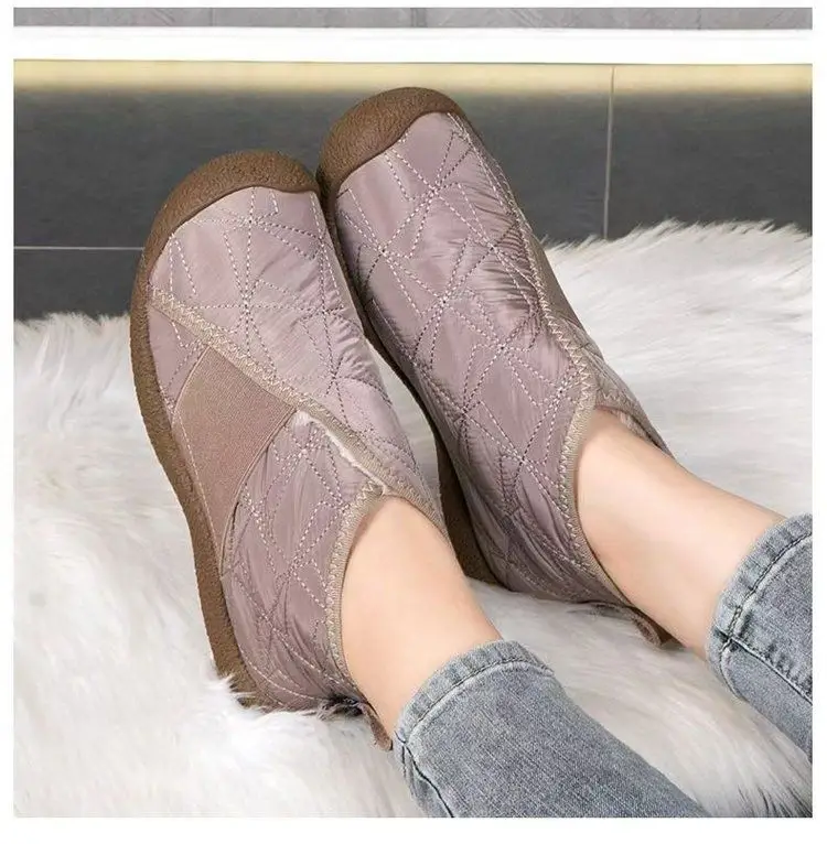 2025 New Autumn and Winter Aerospace Fabric Wool Slip-On Snow Boots Low Heel Comfortable Non-Slip Lightweight Women's Cotton Shoes — feature 17