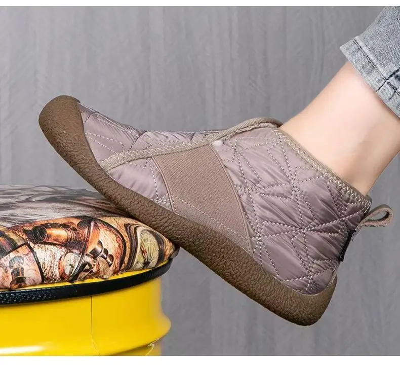 2025 New Autumn and Winter Aerospace Fabric Wool Slip-On Snow Boots Low Heel Comfortable Non-Slip Lightweight Women's Cotton Shoes — feature 18