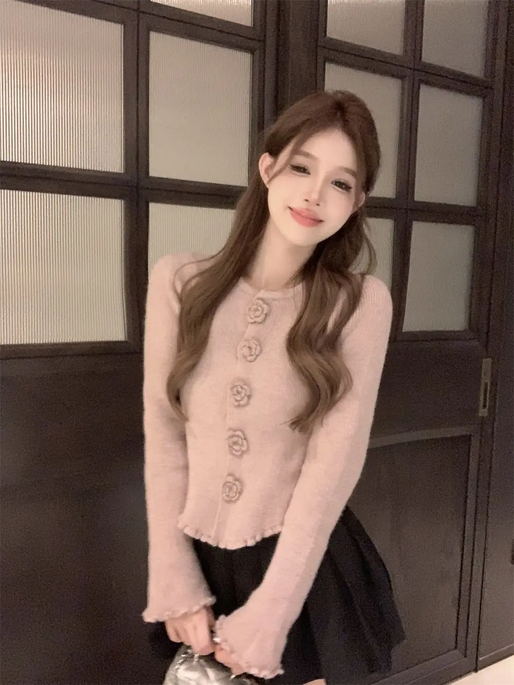 French-Style Ruffled Round-Neck Knit Sweater for Women, 2026 Autumn and Winter New Floral Long-Sleeve Sweater Base Layer Top — feature 13