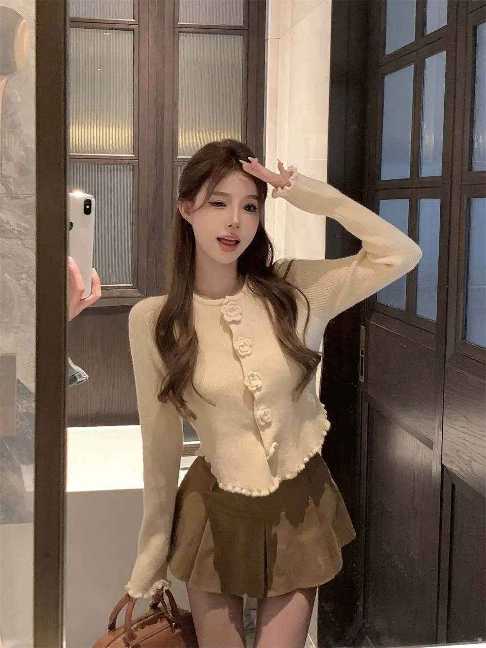 French-Style Ruffled Round-Neck Knit Sweater for Women, 2026 Autumn and Winter New Floral Long-Sleeve Sweater Base Layer Top — feature 14
