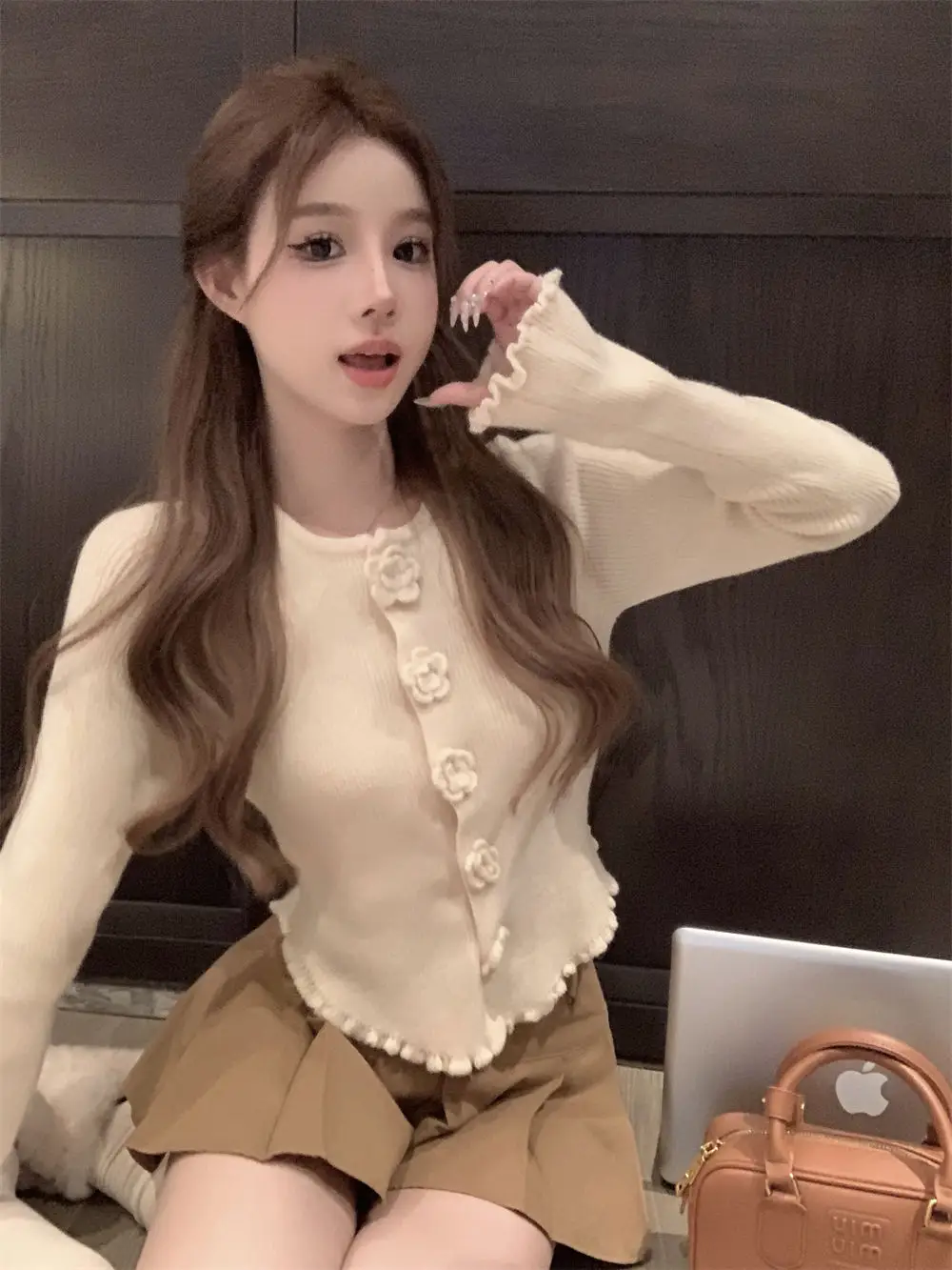 French-Style Ruffled Round-Neck Knit Sweater for Women, 2026 Autumn and Winter New Floral Long-Sleeve Sweater Base Layer Top — feature 6