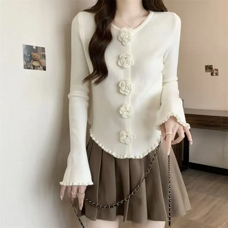French-Style Ruffled Round-Neck Knit Sweater for Women, 2026 Autumn and Winter New Floral Long-Sleeve Sweater Base Layer Top — feature 9