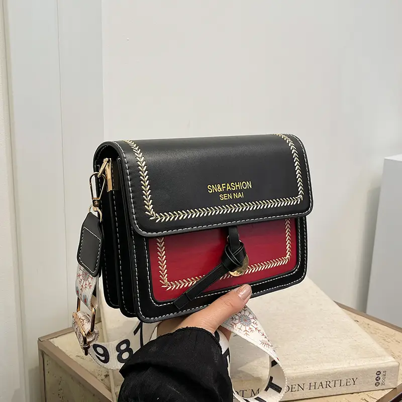 Trendy Women's Crossbody Bag with Wide Strap - Image 5