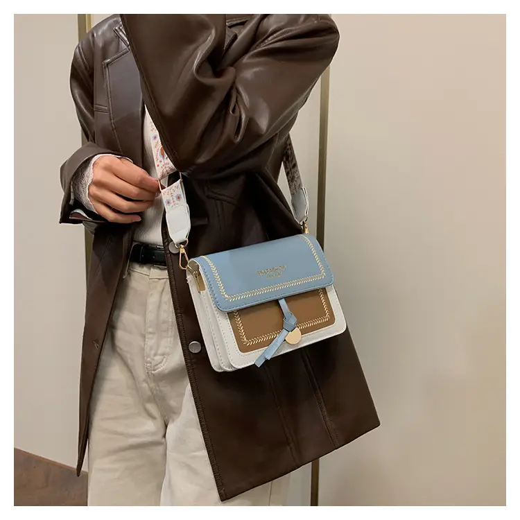 Trendy Women's Crossbody Bag with Wide Strap — feature 17