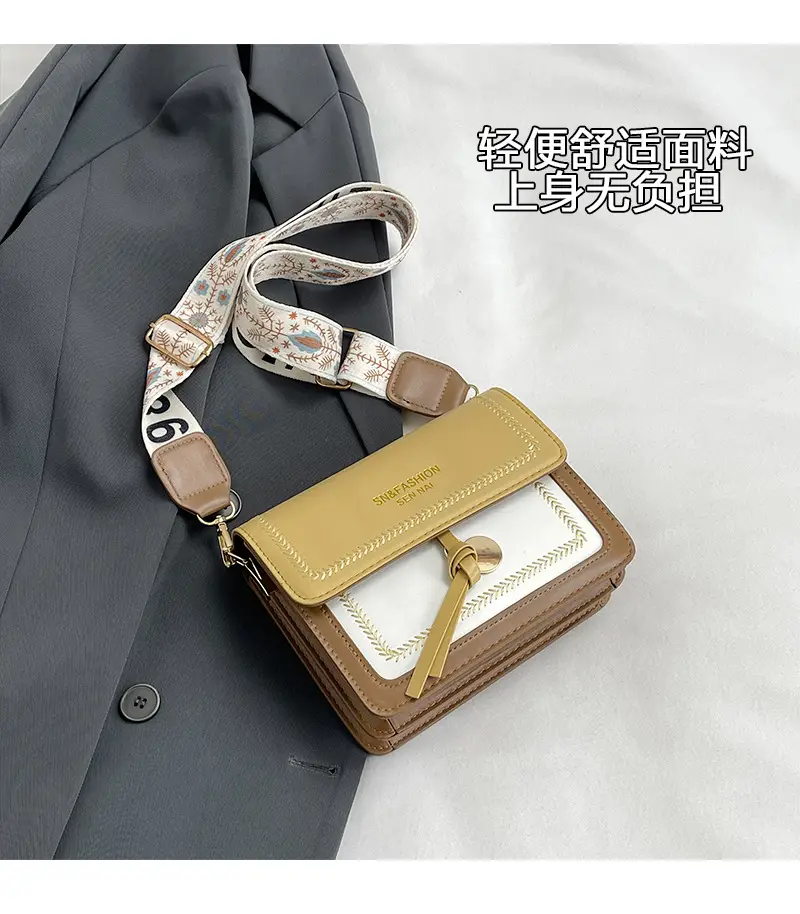 Trendy Women's Crossbody Bag with Wide Strap — feature 4