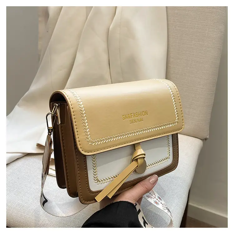 Trendy Women's Crossbody Bag with Wide Strap - Image 2