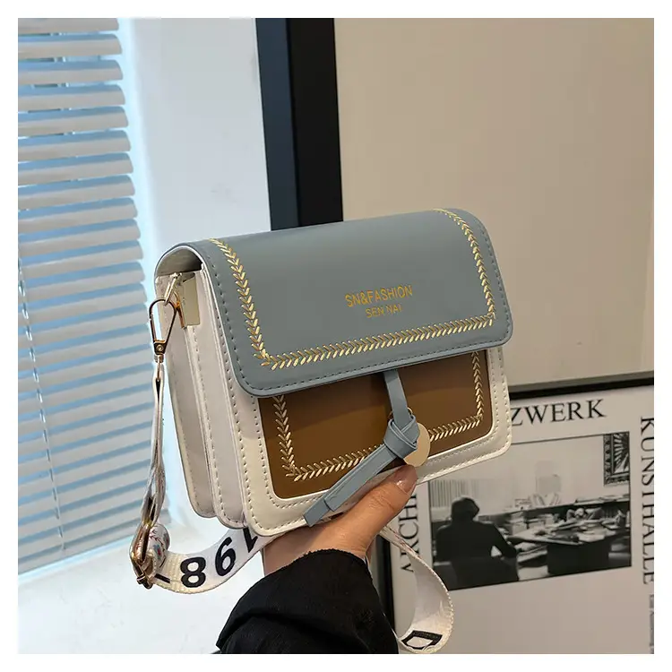 Trendy Women's Crossbody Bag with Wide Strap - Image 3