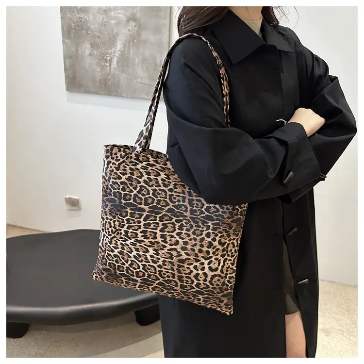 Women Leopard Print Tote Bag Large Capacity Casual Fashion — feature 8