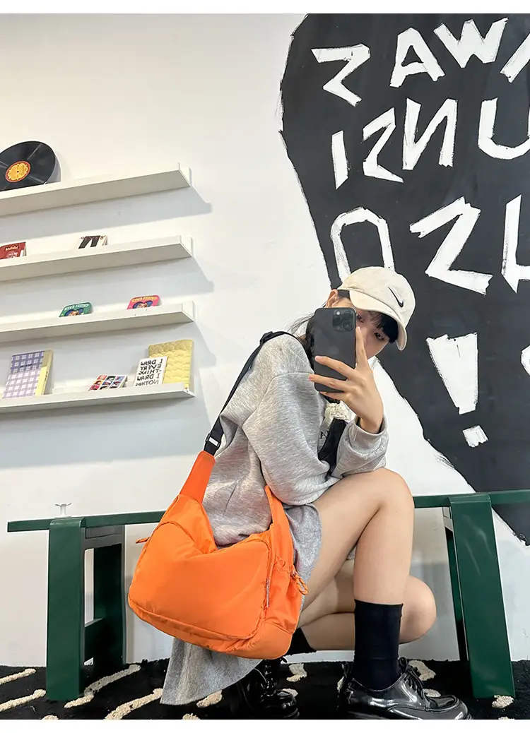 Nylon Shoulder Crossbody Bag Large Capacity 2024 — feature 20
