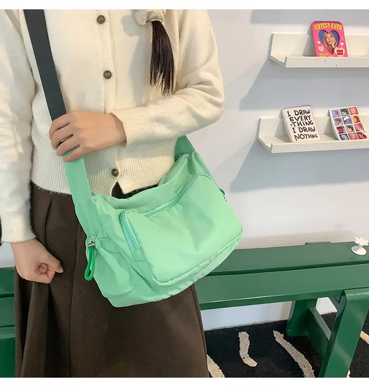 Nylon Shoulder Crossbody Bag Large Capacity 2024 — feature 29