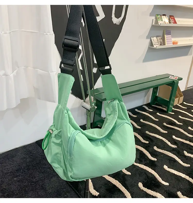 Nylon Shoulder Crossbody Bag Large Capacity 2024 — feature 38