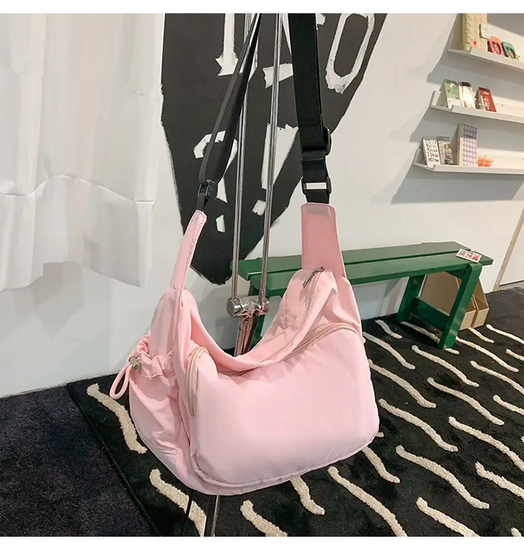 Nylon Shoulder Crossbody Bag Large Capacity 2024 — feature 40
