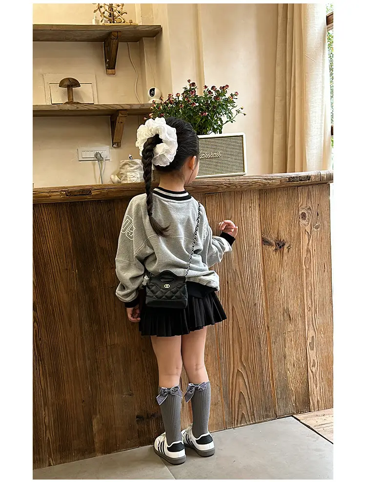 Red Quilted Rhombus Shoulder Bag for Girls — feature 20