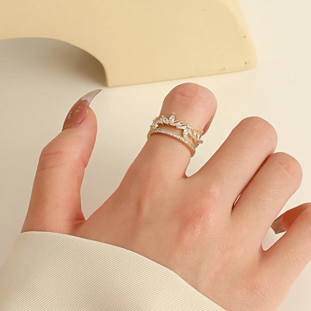 Women Retro Butterfly Adjustable Copper Zircon Ring — feature 18