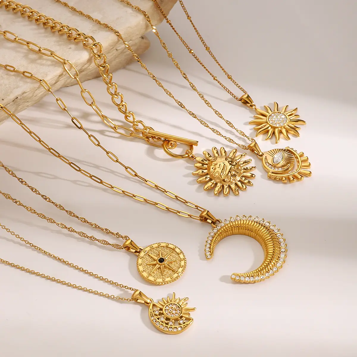 Jingqiao Star Necklace Gold 6.5g Titanium Steel — feature 5