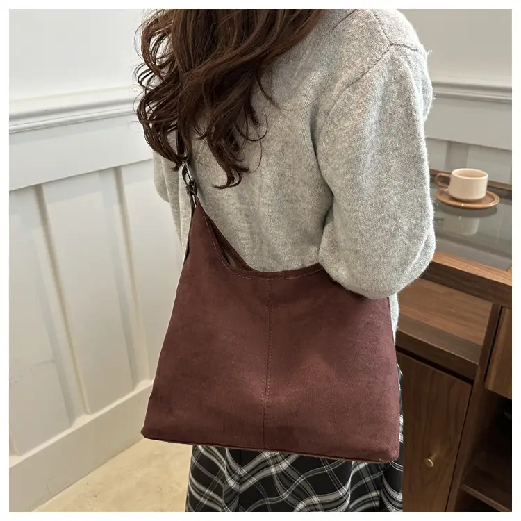 New Retro Fleece Shoulder Bag Large Capacity Textured — feature 31