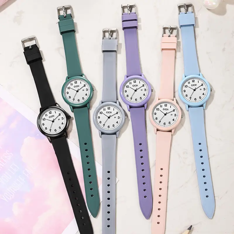 Women's Quartz Watch with Silicone Band & Simple Calendar