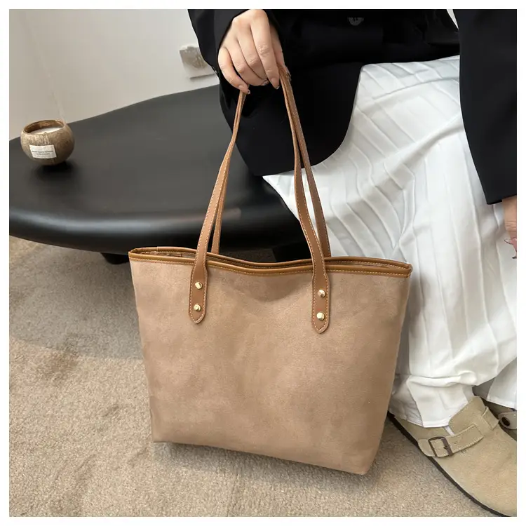 Large Capacity Women's Brown Tote Bag Winter New — feature 14