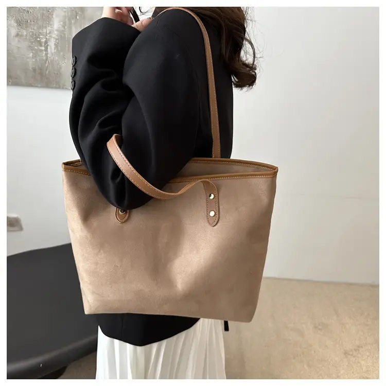 Large Capacity Women's Brown Tote Bag Winter New — feature 15