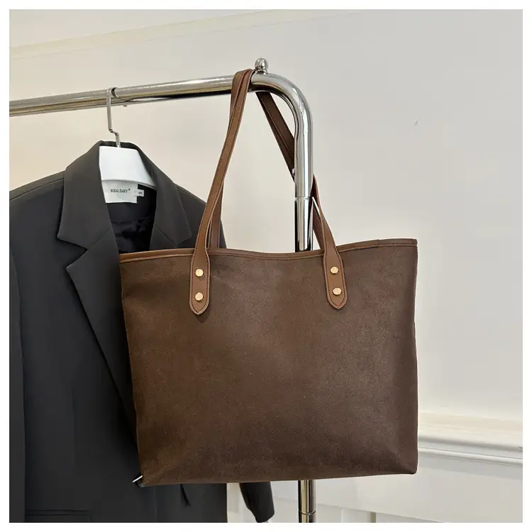 Large Capacity Women's Brown Tote Bag Winter New — feature 22