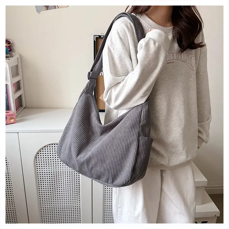 Women Crossbody Bag Black Ribbed Winter Casual 2026 — feature 13