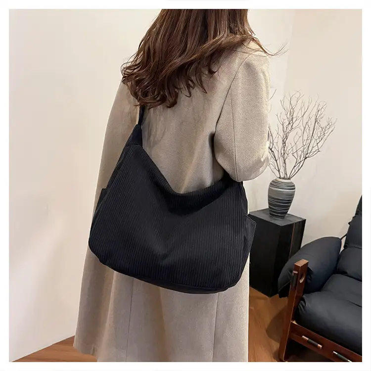 Women Crossbody Bag Black Ribbed Winter Casual 2026 — feature 19