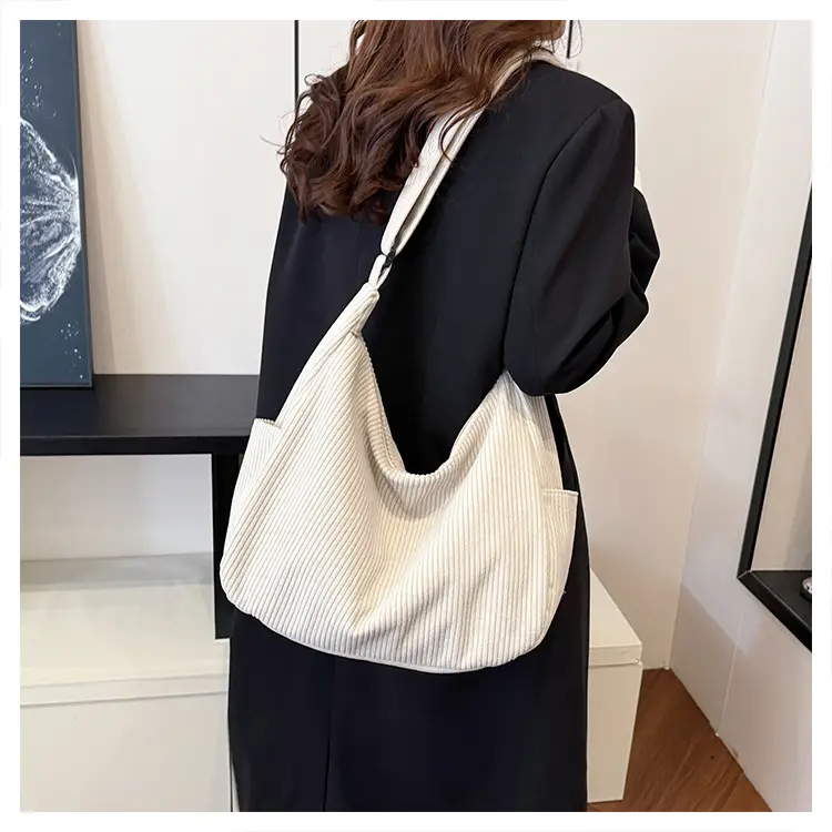Women Crossbody Bag Black Ribbed Winter Casual 2026 — feature 29