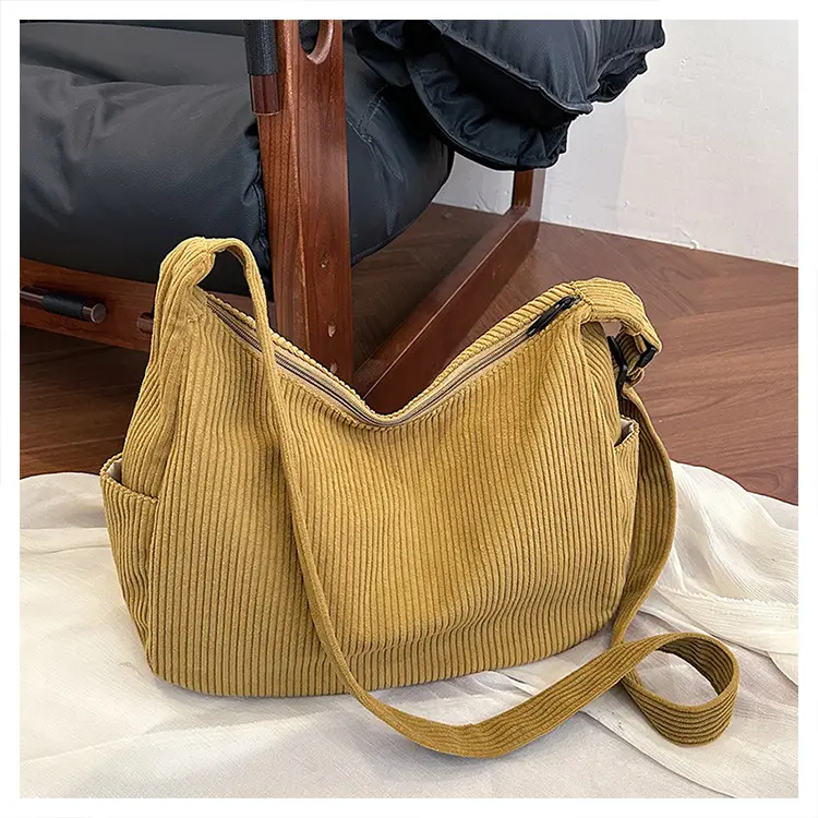 Women Crossbody Bag Black Ribbed Winter Casual 2026 — feature 31