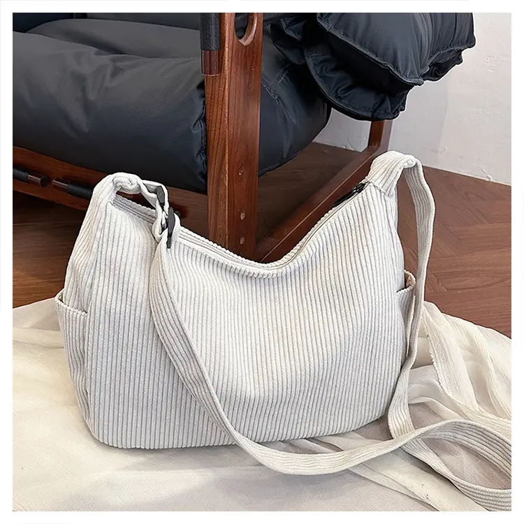 Women Crossbody Bag Black Ribbed Winter Casual 2026 — feature 32