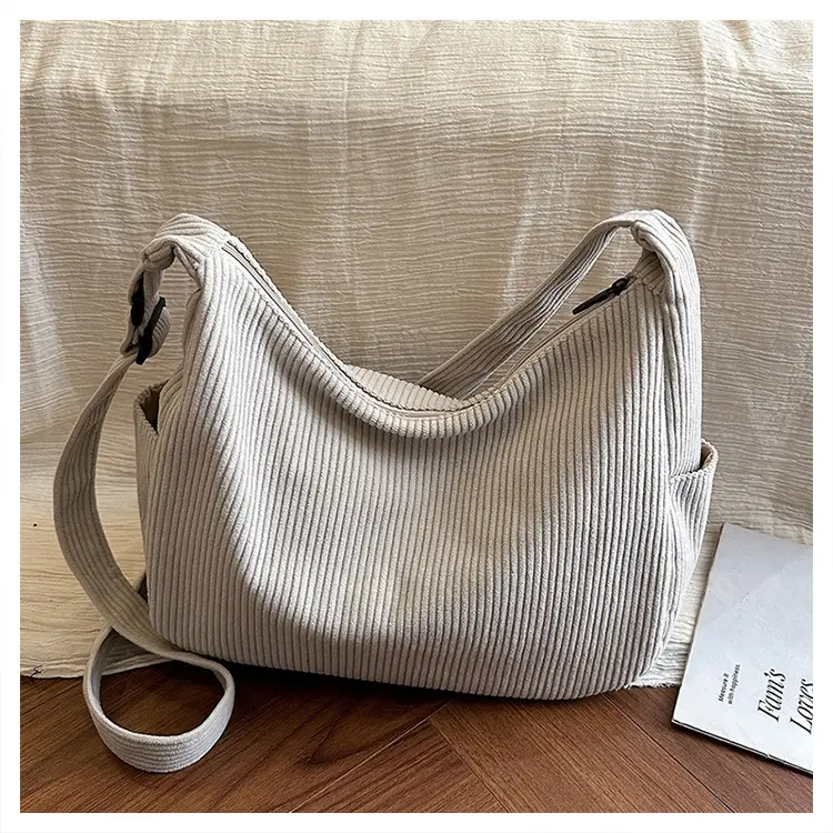 Women Crossbody Bag Black Ribbed Winter Casual 2026 — feature 39