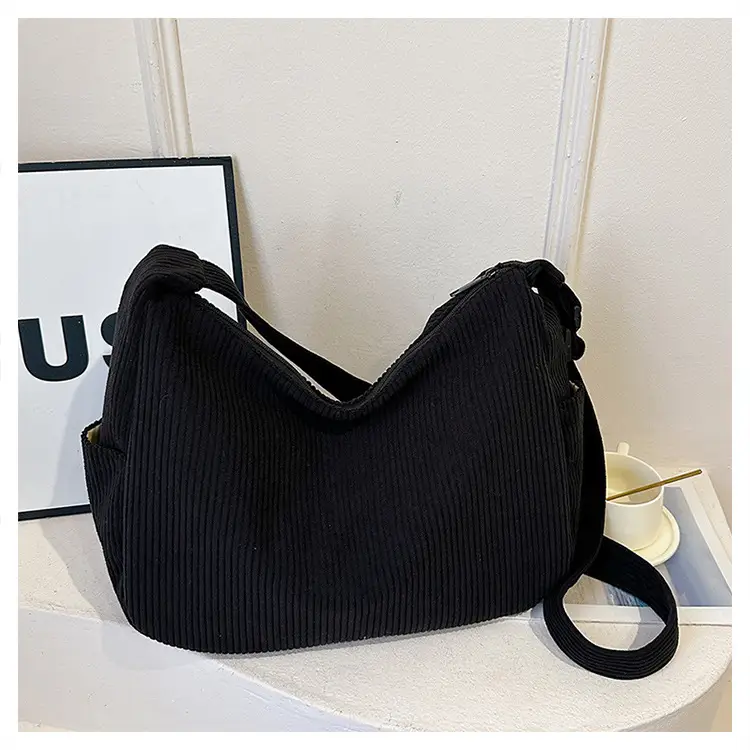 Women Crossbody Bag Black Ribbed Winter Casual 2026 — feature 42