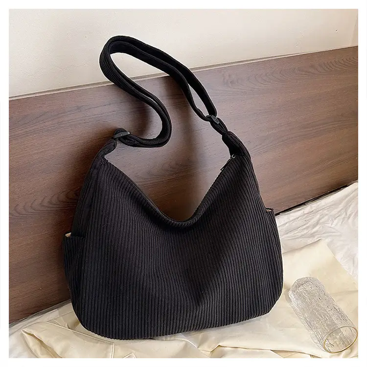 Women Crossbody Bag Black Ribbed Winter Casual 2026 — feature 45