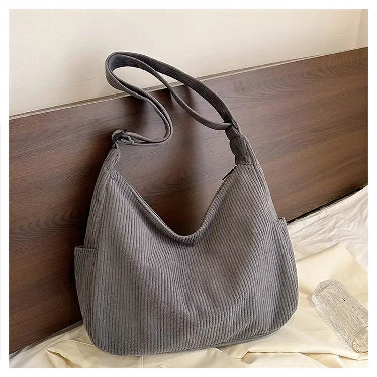 Women Crossbody Bag Black Ribbed Winter Casual 2026 — feature 47