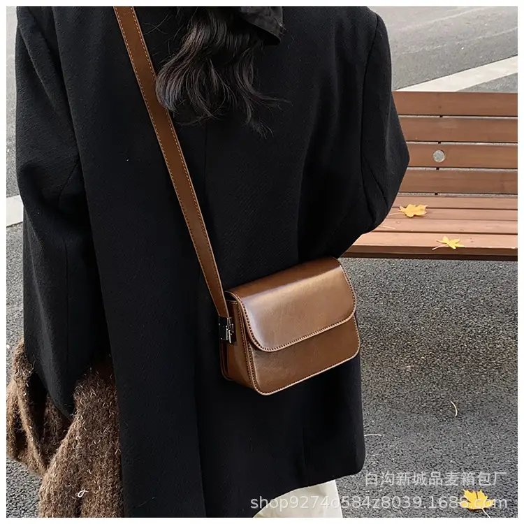 Retro Red Shoulder Bag for Women 2026 — feature 18