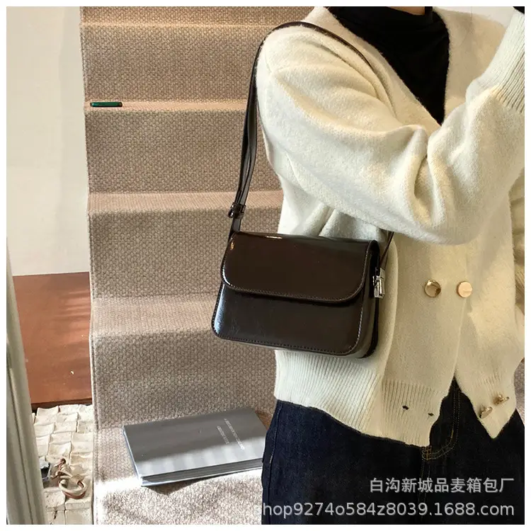 Retro Red Shoulder Bag for Women 2026 — feature 24