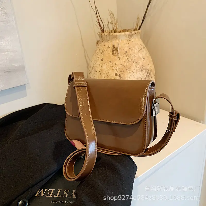 Retro Red Shoulder Bag for Women 2026 - Image 2
