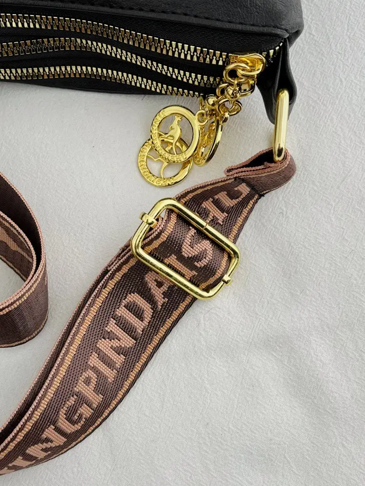 Black Kangaroo Shoulder Bag with Gold Chain & Three-Layer Design — feature 14