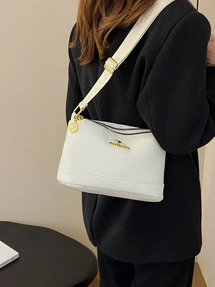 Black Kangaroo Shoulder Bag with Gold Chain & Three-Layer Design — feature 22