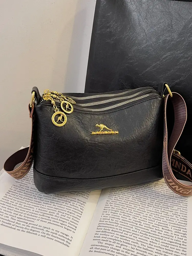 Black Kangaroo Shoulder Bag with Gold Chain & Three-Layer Design — feature 3