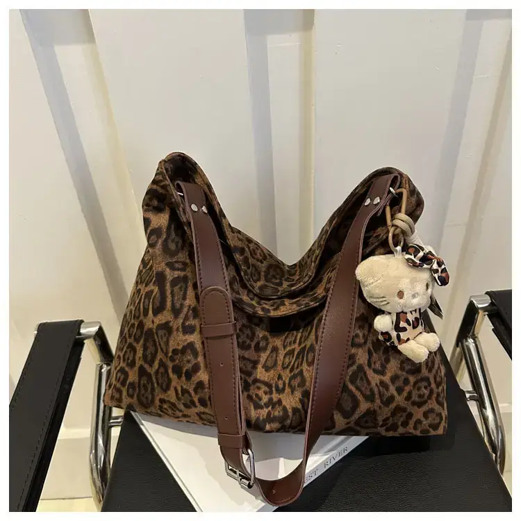 Leopard Print Women's Shoulder Crossbody Bag Large Capacity — feature 13