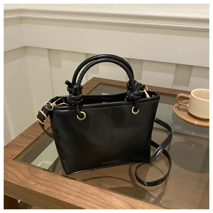 Black Retro Textured Shoulder Crossbody Bag 2024 - Image 7